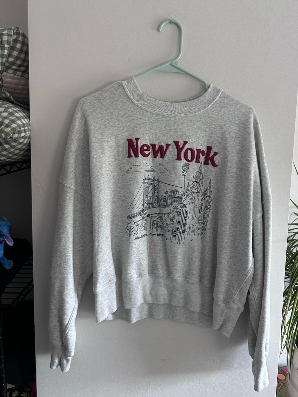 Abercrombie crewneck